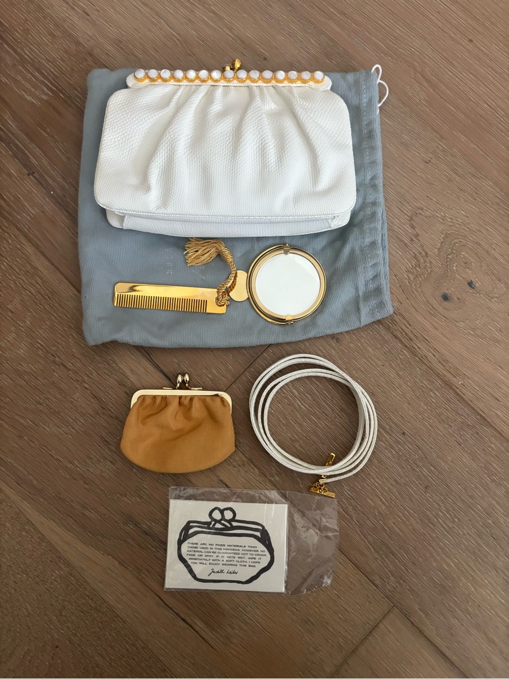 Judith Leiber White Leather Minaudiere Clutch Purse Complete Set Mirror Comb Bag
